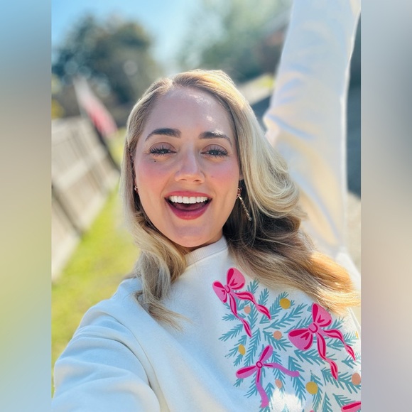 ⭐️NIA IS LIVE⭐️ - Picture 3 of 16